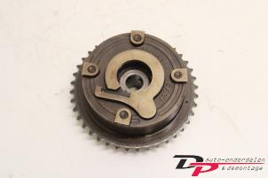 Gebruikte Nokkenas Tandwiel Citroen C3 (SC) 1.4 16V VTi Prijs € 17,00 Margeregeling aangeboden door DP Auto-onderdelen & Demontage
