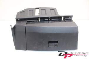 Gebruikte Dashboardkastje Nissan Murano (Z51) 3.5 V6 24V 4x4 Prijs € 25,00 Margeregeling aangeboden door DP Auto-onderdelen & Demontage