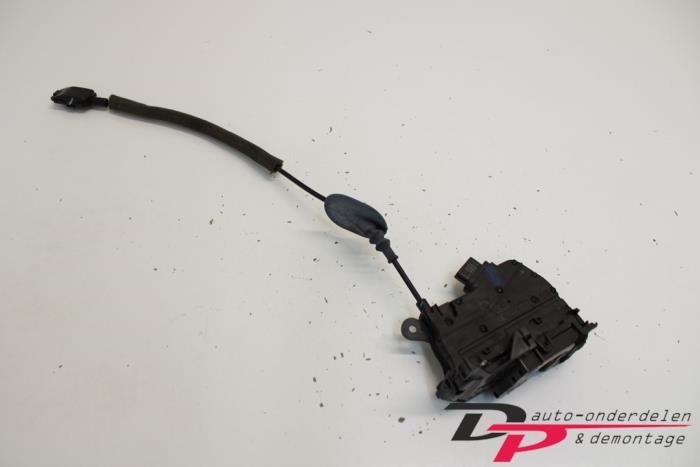 Deurslot Mechaniek 4Deurs links-achter van een Smart Forfour (453) 1.0 12V 2015