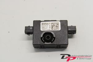 Gebruikte Antenne Versterker BMW 1 serie (F20) 114d 1.6 16V Prijs € 8,00 Margeregeling aangeboden door DP Auto-onderdelen & Demontage