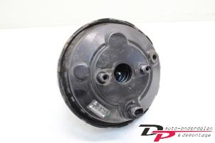 Gebruikte Rembooster Audi Q7 (4LB) 3.0 TDI V6 24V Prijs € 32,51 Margeregeling aangeboden door DP Auto-onderdelen & Demontage