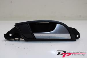 Gebruikte Portiergreep 4Deurs rechts-achter Audi Q7 (4LB) 3.0 TDI V6 24V Prijs € 20,00 Margeregeling aangeboden door DP Auto-onderdelen & Demontage