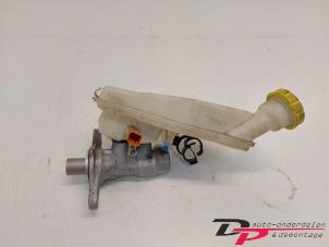 Gebruikte Hoofdremcilinder Citroen C3 Picasso (SH) 1.4 16V VTI 95 Prijs € 9,95 Margeregeling aangeboden door DP Auto-onderdelen & Demontage