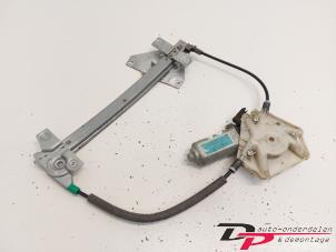 Gebruikte Ruitmechaniek 4Deurs rechts-achter Volvo V40 (VW) 1.8 16V Prijs € 15,30 Margeregeling aangeboden door DP Auto-onderdelen & Demontage