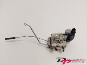 Gebruikte Deurslot Mechaniek 4Deurs rechts-voor Honda Jazz (GD/GE2/GE3) 1.2 i-DSi Prijs € 14,00 Margeregeling aangeboden door DP Auto-onderdelen & Demontage