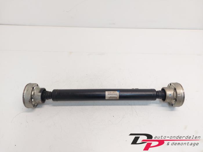 Gebruikte Tussenas voor 4x4 Volkswagen Touareg (7LA/7L6) 3.2 V6 24V Prijs € 45,00 Margeregeling aangeboden door DP Auto-onderdelen & Demontage