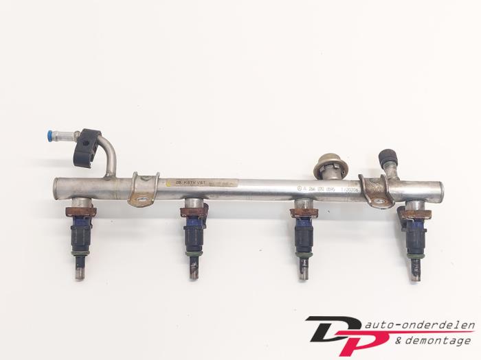 Gebruikte Galerij (Injectie) Mercedes B (W245) 1.7 B-170 16V Prijs € 21,25 Margeregeling aangeboden door DP Auto-onderdelen & Demontage