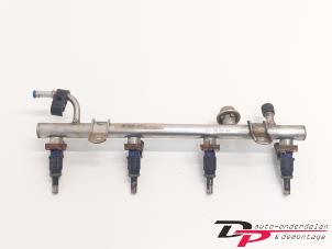 Gebruikte Injector brug Mercedes B (W245) 1.7 B-170 16V Prijs € 21,25 Margeregeling aangeboden door DP Auto-onderdelen & Demontage