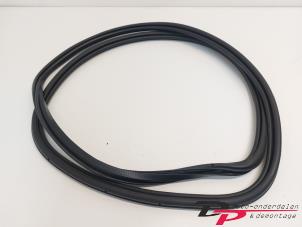 Gebruikte Portierrubber 4Deurs rechts-achter Audi Q7 (4LB) 3.0 TDI V6 24V Prijs € 14,45 Margeregeling aangeboden door DP Auto-onderdelen & Demontage