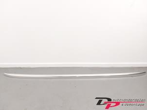Gebruikte Dakrail rechts Audi Q7 (4LB) 3.0 TDI V6 24V Prijs € 23,47 Margeregeling aangeboden door DP Auto-onderdelen & Demontage
