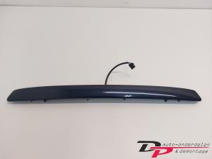 Gebruikte Handgreep Achterklep Saab 9-3 II Sport Sedan (YS3F) 2.0t 16V Prijs € 17,00 Margeregeling aangeboden door DP Auto-onderdelen & Demontage