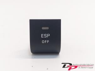 Gebruikte ESP Schakelaar Peugeot 207 CC (WB) 1.6 16V Prijs € 8,00 Margeregeling aangeboden door DP Auto-onderdelen & Demontage