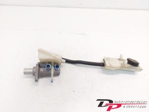 Gebruikte Hoofdremcilinder Ford S-Max (GBW) 2.0 16V Prijs € 27,00 Margeregeling aangeboden door DP Auto-onderdelen & Demontage