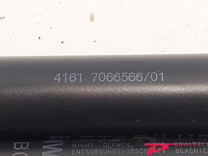 Gasdemper Motorkap Set van een MINI Mini One/Cooper (R50) 1.6 16V One 2003