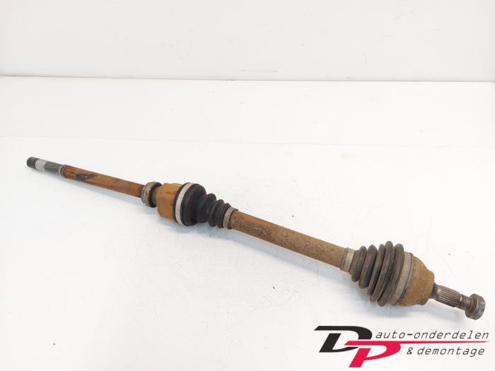 Gebruikte Aandrijfas rechts-voor Citroen C4 Berline (NC) 1.4 16V VTi Prijs € 14,00 Margeregeling aangeboden door DP Auto-onderdelen & Demontage