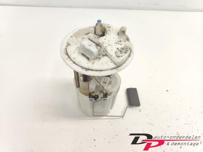 Gebruikte Tank element Pomp Alfa Romeo MiTo (955) 1.4 16V Prijs € 18,00 Margeregeling aangeboden door DP Auto-onderdelen & Demontage