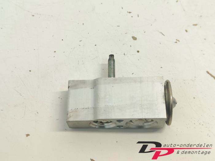 Gebruikte Expansieklep airco Alfa Romeo MiTo (955) 1.4 16V Prijs € 10,00 Margeregeling aangeboden door DP Auto-onderdelen & Demontage