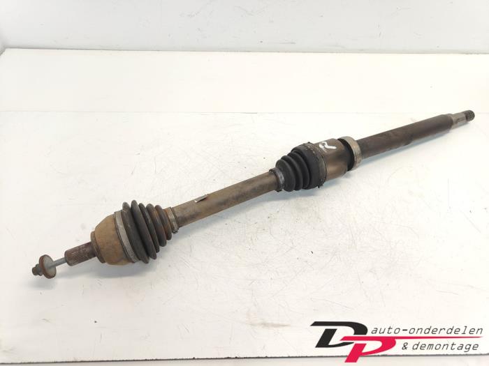Gebruikte Aandrijfas rechts-voor Ford C-Max (DM2) 1.6 TDCi 16V 109 Prijs € 20,00 Margeregeling aangeboden door DP Auto-onderdelen & Demontage