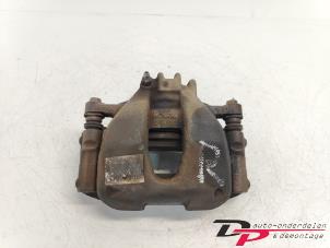 Gebruikte Remklauw (Tang) rechts-voor Peugeot 308 (4A/C) 1.6 VTI 16V Prijs € 9,80 Margeregeling aangeboden door DP Auto-onderdelen & Demontage