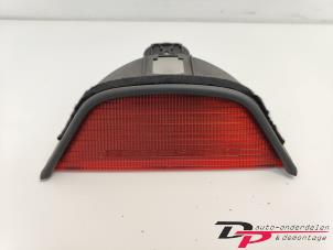 Gebruikte Extra Remlicht midden BMW 5 serie (E39) 525 td Prijs € 15,00 Margeregeling aangeboden door DP Auto-onderdelen & Demontage