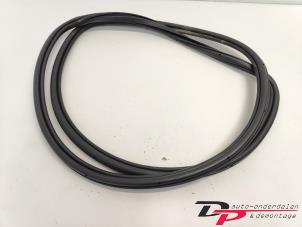 Gebruikte Portierrubber 4Deurs rechts-achter Audi Q7 (4LB) 3.0 TDI V6 24V Prijs € 17,00 Margeregeling aangeboden door DP Auto-onderdelen & Demontage