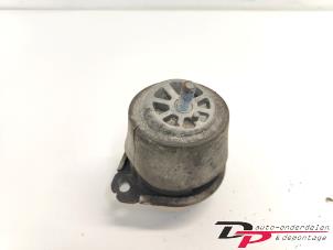 Gebruikte Motorrubber Audi Q7 (4LB) 3.0 TDI V6 24V Prijs € 17,00 Margeregeling aangeboden door DP Auto-onderdelen & Demontage