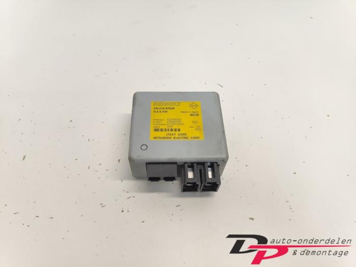 Gebruikte Stuurbekrachtiging Computer Renault Twingo II (CN) 1.2 Prijs € 38,00 Margeregeling aangeboden door DP Auto-onderdelen & Demontage