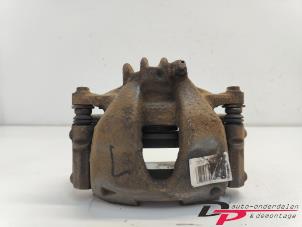 Gebruikte Remklauw (Tang) links-voor Peugeot 308 (4A/C) 1.6 VTI 16V Prijs € 9,80 Margeregeling aangeboden door DP Auto-onderdelen & Demontage