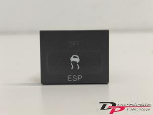 Gebruikte ESP Schakelaar Ford Focus C-Max 1.6 16V Ti-VCT Prijs € 7,00 Margeregeling aangeboden door DP Auto-onderdelen & Demontage