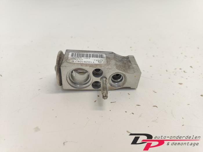 Expansieklep airco van een Citroën C1 1.0 Vti 68 12V 2016