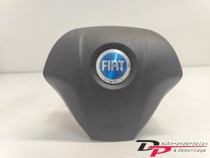 Gebruikte Airbag links (Stuur) Fiat Grande Punto (199) 1.4 Prijs € 24,00 Margeregeling aangeboden door DP Auto-onderdelen & Demontage