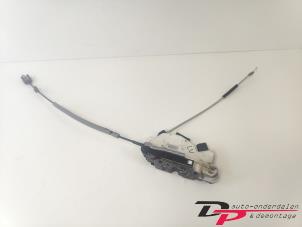 Gebruikte Deurslot Mechaniek 4Deurs links-voor Seat Ibiza IV (6J5) 1.2 TDI Ecomotive Prijs € 23,00 Margeregeling aangeboden door DP Auto-onderdelen & Demontage