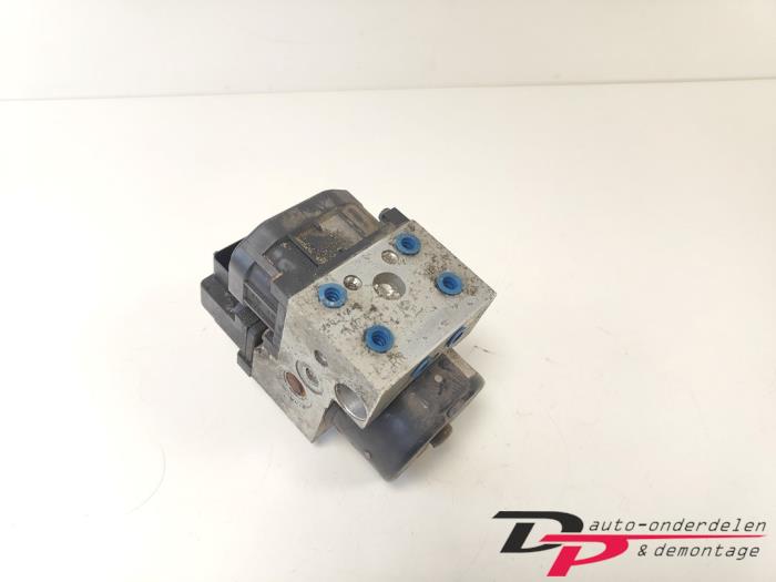 Gebruikte ABS Pomp Honda Civic (EP/EU) 1.6 16V VTEC Prijs € 29,00 Margeregeling aangeboden door DP Auto-onderdelen & Demontage