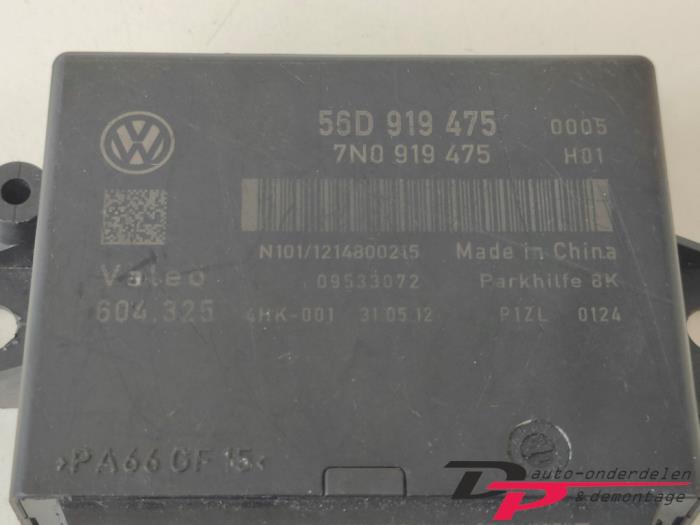 PDC Module van een Volkswagen Passat Variant (3C5) 2.0 TDI 140 2006