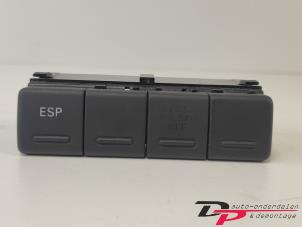 Gebruikte ESP Schakelaar Seat Exeo ST (3R5) 2.0 TDI 16V Prijs € 15,00 Margeregeling aangeboden door DP Auto-onderdelen & Demontage