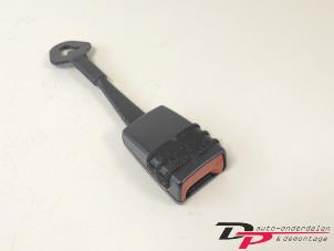 Gebruikte Veiligheidsgordel Insteek rechts-voor Seat Exeo ST (3R5) 2.0 TDI 16V Prijs € 10,00 Margeregeling aangeboden door DP Auto-onderdelen & Demontage
