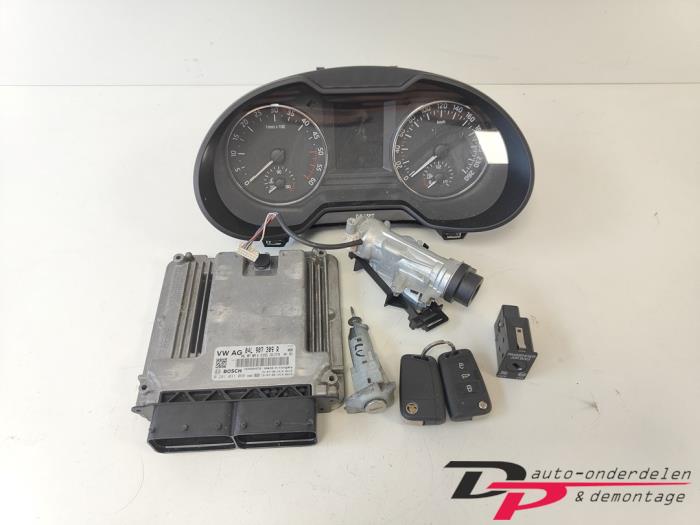 Gebruikte Kontaktslot + computer Skoda Octavia Combi (5EAC) 1.6 TDI Greenline 16V Prijs € 202,50 Margeregeling aangeboden door DP Auto-onderdelen & Demontage