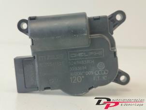 Gebruikte Kachelklep Motor Audi Q7 (4LB) 3.0 TDI V6 24V Prijs € 10,00 Margeregeling aangeboden door DP Auto-onderdelen & Demontage