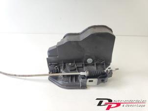 Gebruikte Deurslot Mechaniek 4Deurs rechts-achter BMW 1 serie (E87/87N) 116i 1.6 16V Prijs € 13,00 Margeregeling aangeboden door DP Auto-onderdelen & Demontage