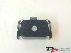 Gebruikte Regensensor Peugeot 308 (4A/C) 1.6 VTI 16V Prijs € 15,00 Margeregeling aangeboden door DP Auto-onderdelen & Demontage