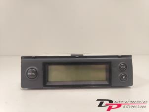 Gebruikte Display Interieur Nissan Micra (K12) 1.2 16V Prijs € 14,00 Margeregeling aangeboden door DP Auto-onderdelen & Demontage