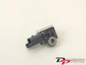 Gebruikte Airbag Sensor Peugeot 3008 I (0U/HU) 1.6 16V THP 150 Prijs € 12,95 Margeregeling aangeboden door DP Auto-onderdelen & Demontage