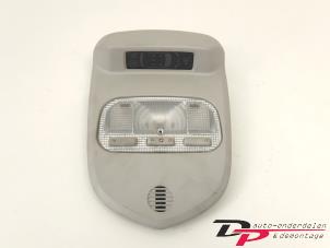 Gebruikte Binnenverlichting voor Peugeot 3008 I (0U/HU) 1.6 16V THP 150 Prijs € 9,00 Margeregeling aangeboden door DP Auto-onderdelen & Demontage