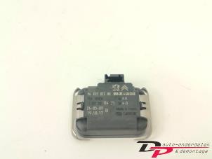 Gebruikte Regensensor Peugeot 3008 I (0U/HU) 1.6 16V THP 150 Prijs € 12,00 Margeregeling aangeboden door DP Auto-onderdelen & Demontage