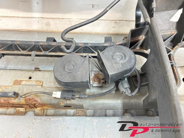 Frontpaneel van een Ford Focus C-Max 1.6 16V 2005