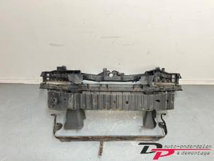 Gebruikte Voorfront Ford Focus C-Max 1.6 16V Prijs € 72,00 Margeregeling aangeboden door DP Auto-onderdelen & Demontage