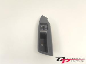 Gebruikte Elektrisch Raam Schakelaar Chevrolet Aveo (250) 1.2 16V Prijs € 13,00 Margeregeling aangeboden door DP Auto-onderdelen & Demontage