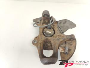 Gebruikte Fusee links-voor Mazda RX-8 (SE17) 1.3 Renesis Prijs € 40,00 Margeregeling aangeboden door DP Auto-onderdelen & Demontage