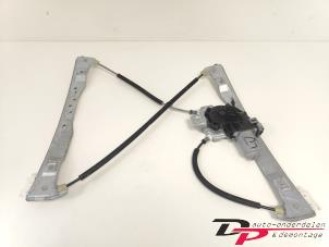 Gebruikte Ruitmechaniek 2Deurs links-voor Citroen DS3 (SA) 1.4 16V VTi Prijs € 24,00 Margeregeling aangeboden door DP Auto-onderdelen & Demontage