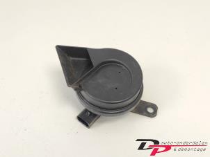 Gebruikte Claxon Skoda Fabia II (5J) 1.4i 16V Prijs € 5,00 Margeregeling aangeboden door DP Auto-onderdelen & Demontage